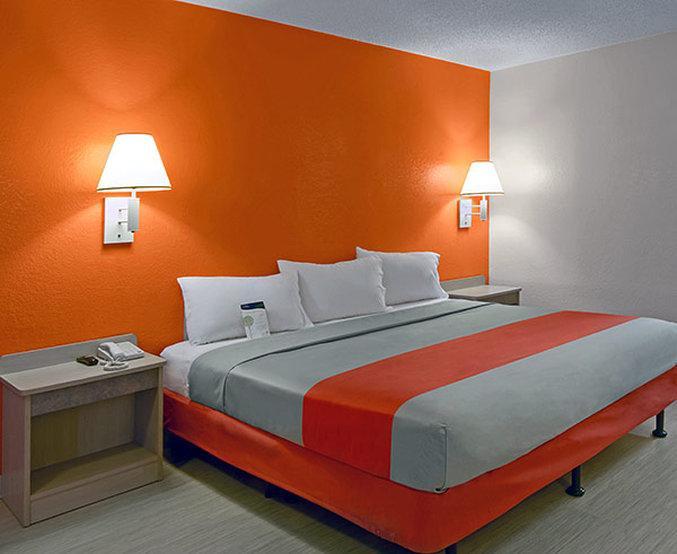 Rodeway Inn Windsor Mill Dış mekan fotoğraf